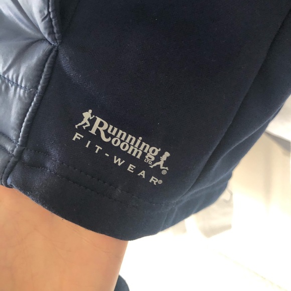 Running Room Lightweight Jacket - Picture 3 of 7